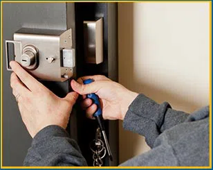 Framingham Locksmith Service Framingham, MA 508-392-4264 Framingham Locksmith Service Framingham, MA 508-392-4264 - 7-24hr-locksmith