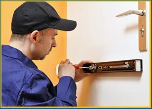 Framingham Locksmith Service Framingham, MA 508-392-4264 - 3-locksmith-24hr